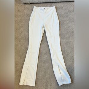 ALO flare leggings | cream | size S | slits on bottom of legging